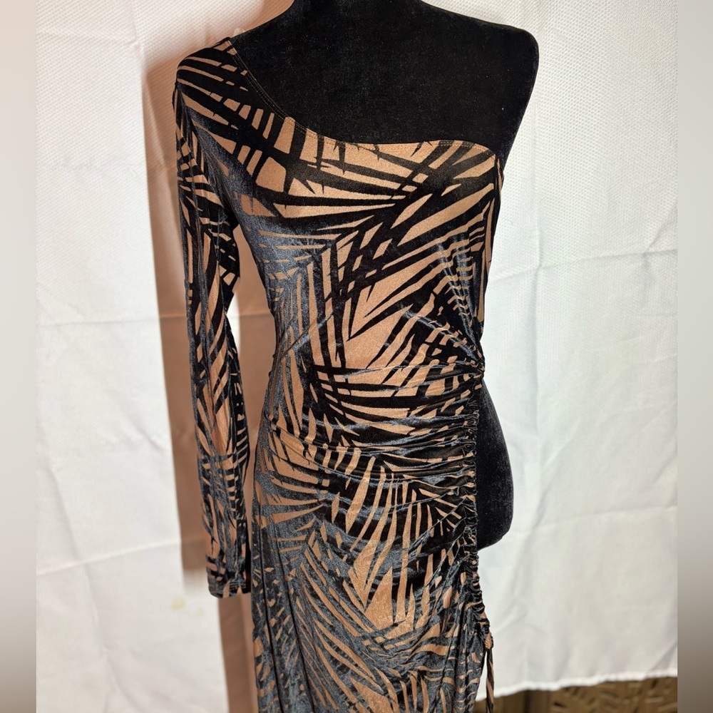 Chic Black and Tan Long Sleeve Dress